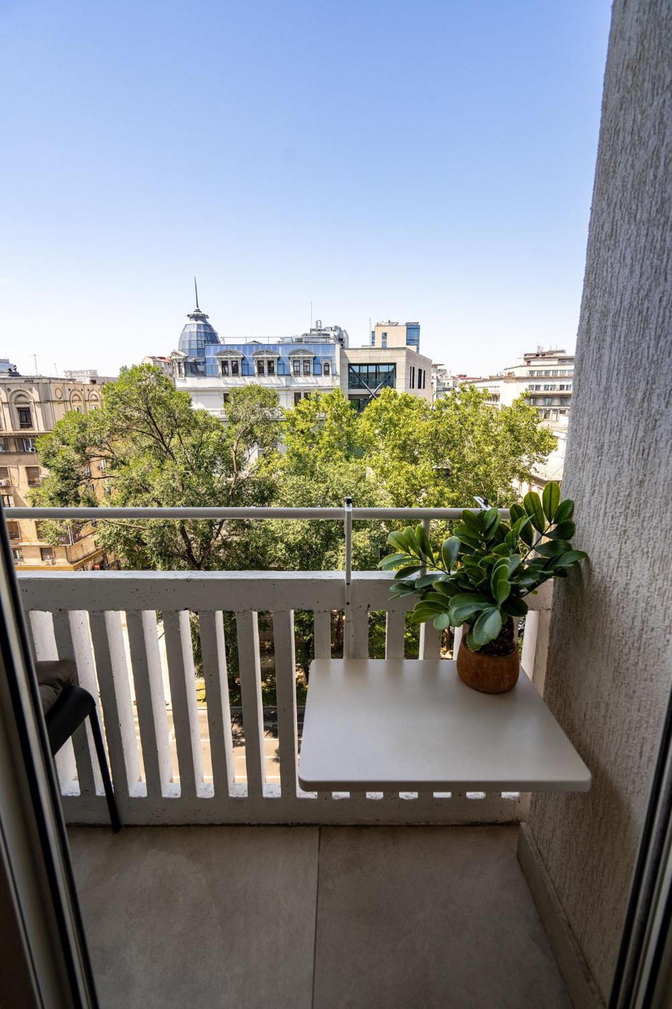 Romana Vibe Elegance In The Heart Of The City Bucareste Exterior foto
