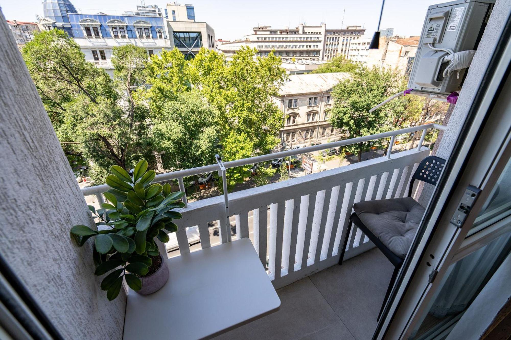 Romana Vibe Elegance In The Heart Of The City Bucareste Exterior foto