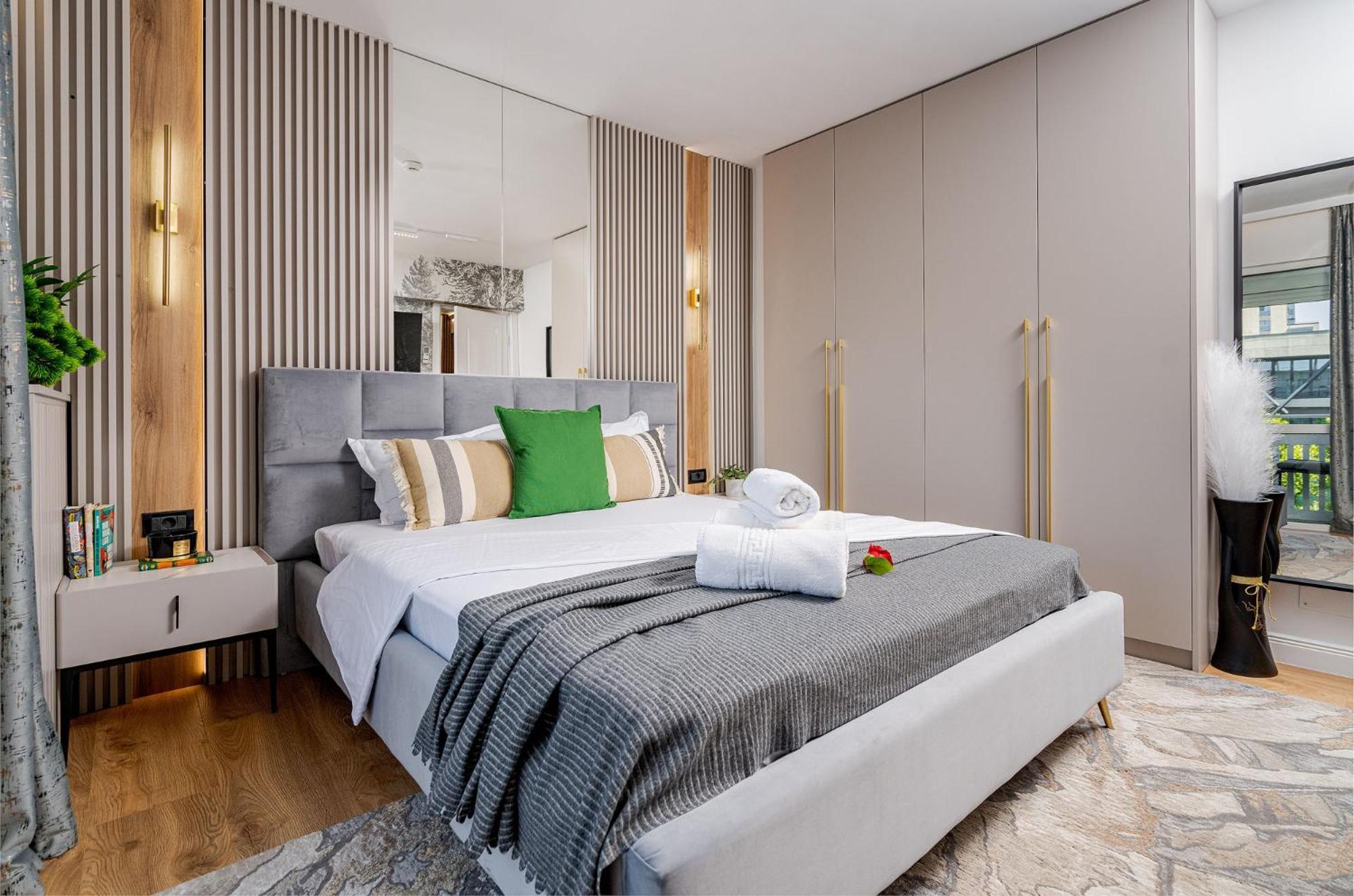 Romana Vibe Elegance In The Heart Of The City Bucareste Exterior foto